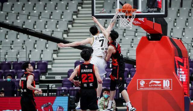  北控男篮多点开花，主场大胜南京同曦队