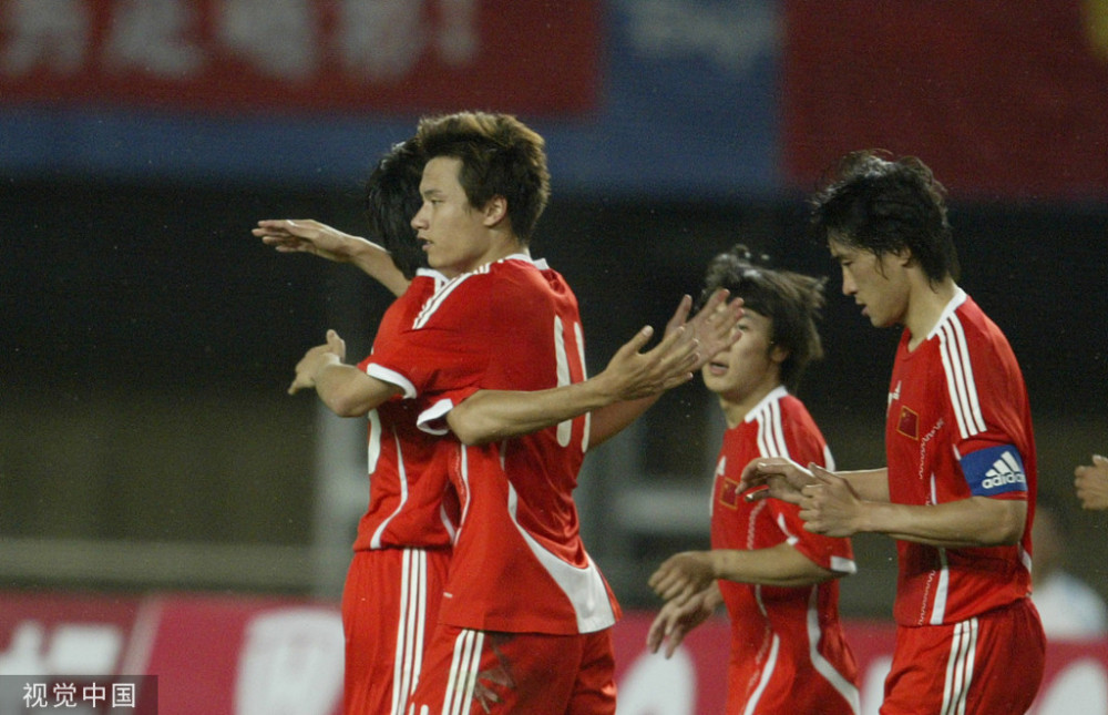  世界杯预选赛，国足力克亚洲劲旅