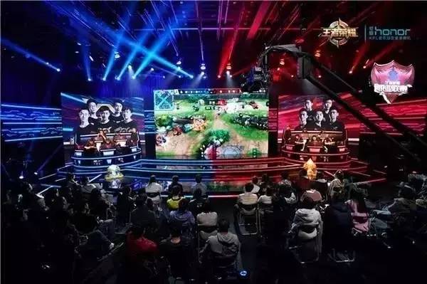 电竞新锐强势崛起横扫职业联赛 电竞新锐强势崛起横扫职业联赛