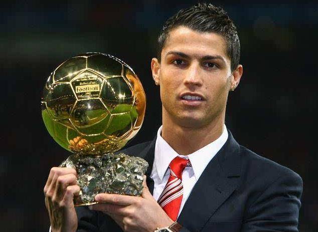  英超豪门曼联官宣新帅，球迷期待重塑辉煌