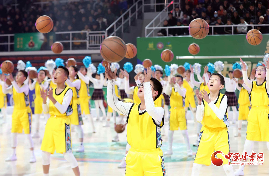  父子同台竞技书写篮球佳话